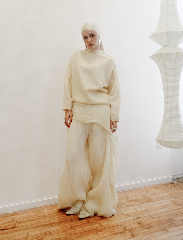 Amira Set